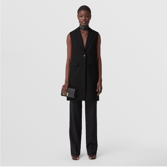 Burberry Lola Wallet with Detachable Strap - Picture 14 of 15